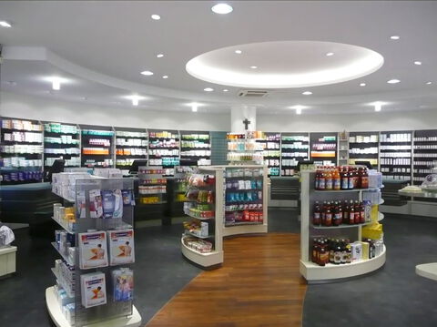 Service- und Beratungsbereich der Apotheke im Turm